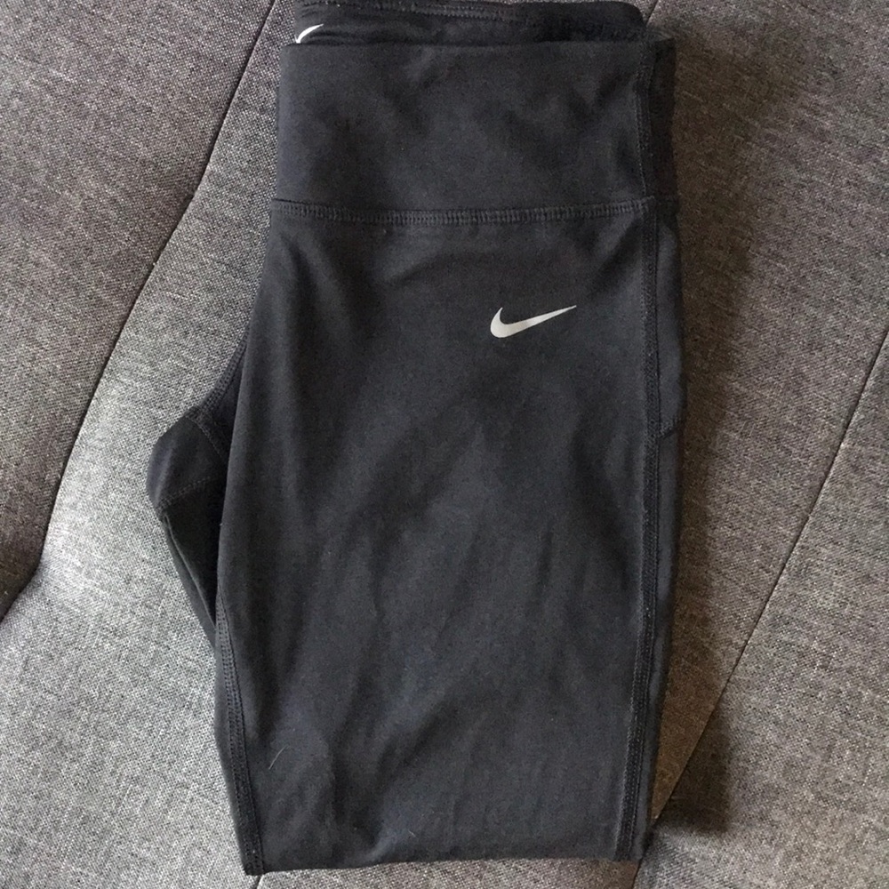 Nike Cropped Leggings